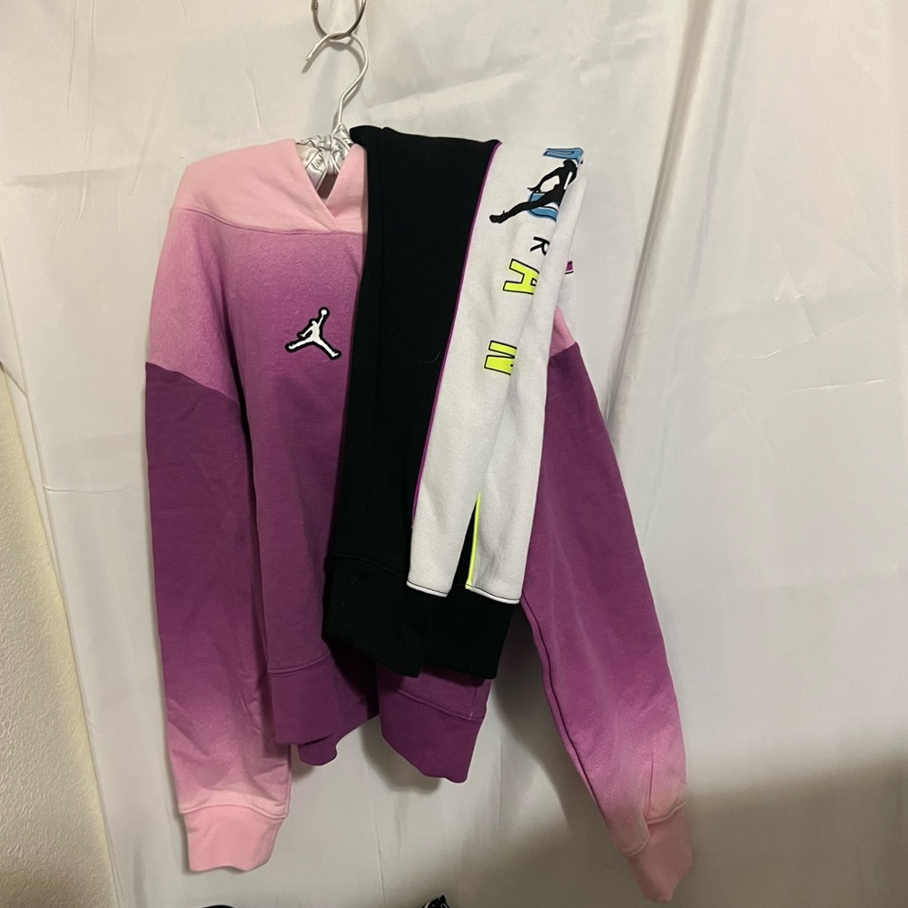 Nike Air Jordan sweats warm ups sz m and sz S fleece very warm super cute! NWT